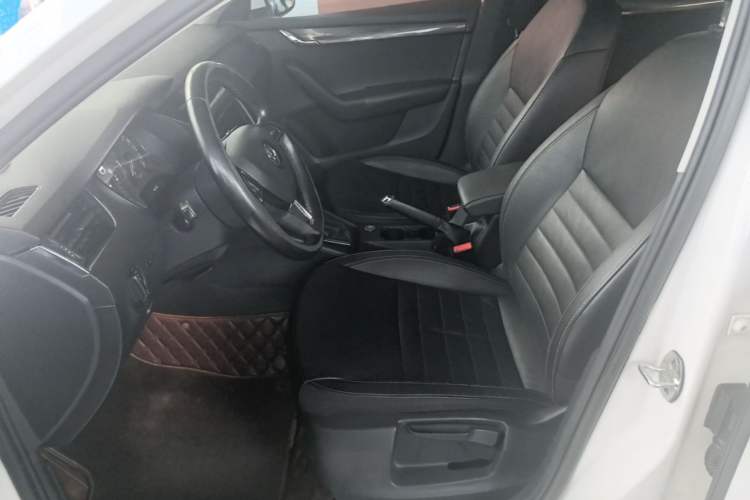 Used Skoda Octavia 2017 1.6L Automatic Smart Drive Edition Left Front Seat