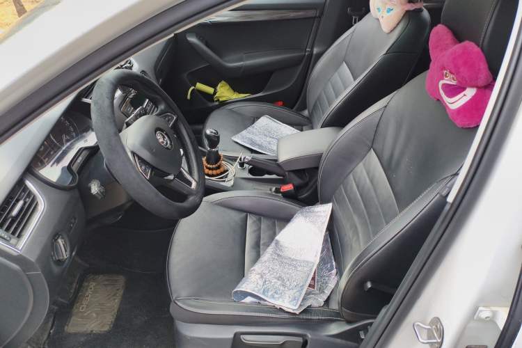 Used Skoda Octavia 2017 1.6L Manual Smart Drive Edition Left Front Seat