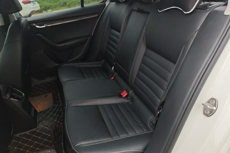 Used Skoda Octavia 2017 1.6L Automatic Smart Drive Edition Left Rear Seat