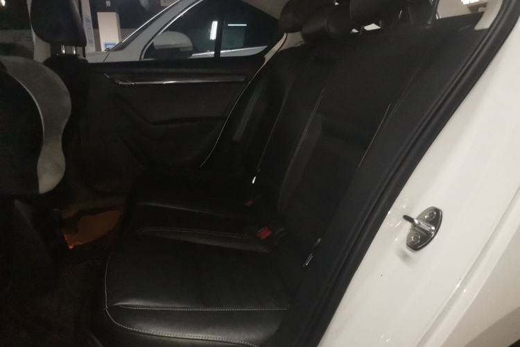 Used Skoda Octavia 2017 TSI280 DSG Smart Drive Edition Left Rear Seat