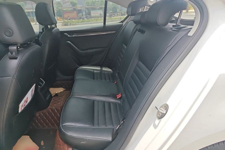 Used Skoda Octavia 2017 TSI280 DSG Smart Drive Edition Left Rear Seat