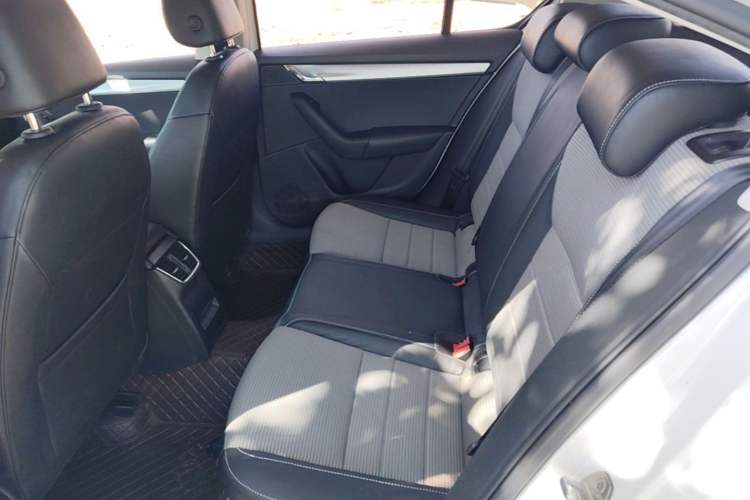 Used Skoda Octavia 2017 1.6L Manual Trend Edition Left Rear Seat