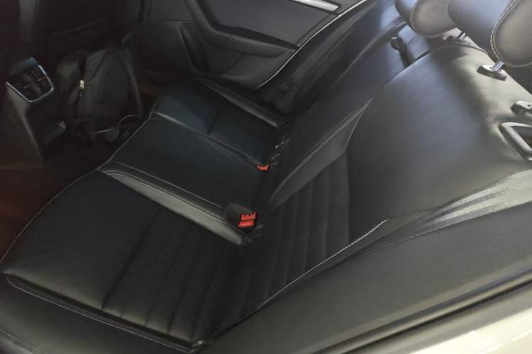 Used Skoda Octavia 2017 1.6L Manual Smart Drive Edition Left Rear Seat