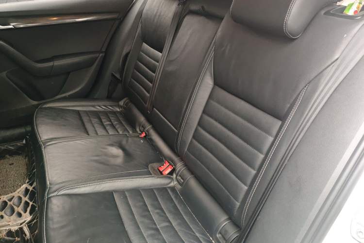 Used Skoda Octavia 2017 1.6L Automatic Smart Drive Edition Left Rear Seat
