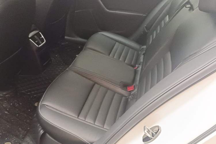Used Skoda Octavia 2017 1.6L Automatic Smart Drive Edition Left Rear Seat