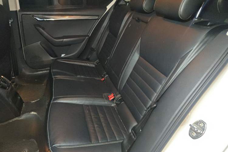 Used Skoda Octavia 2017 1.6L Automatic Smart Drive Edition Left Rear Seat