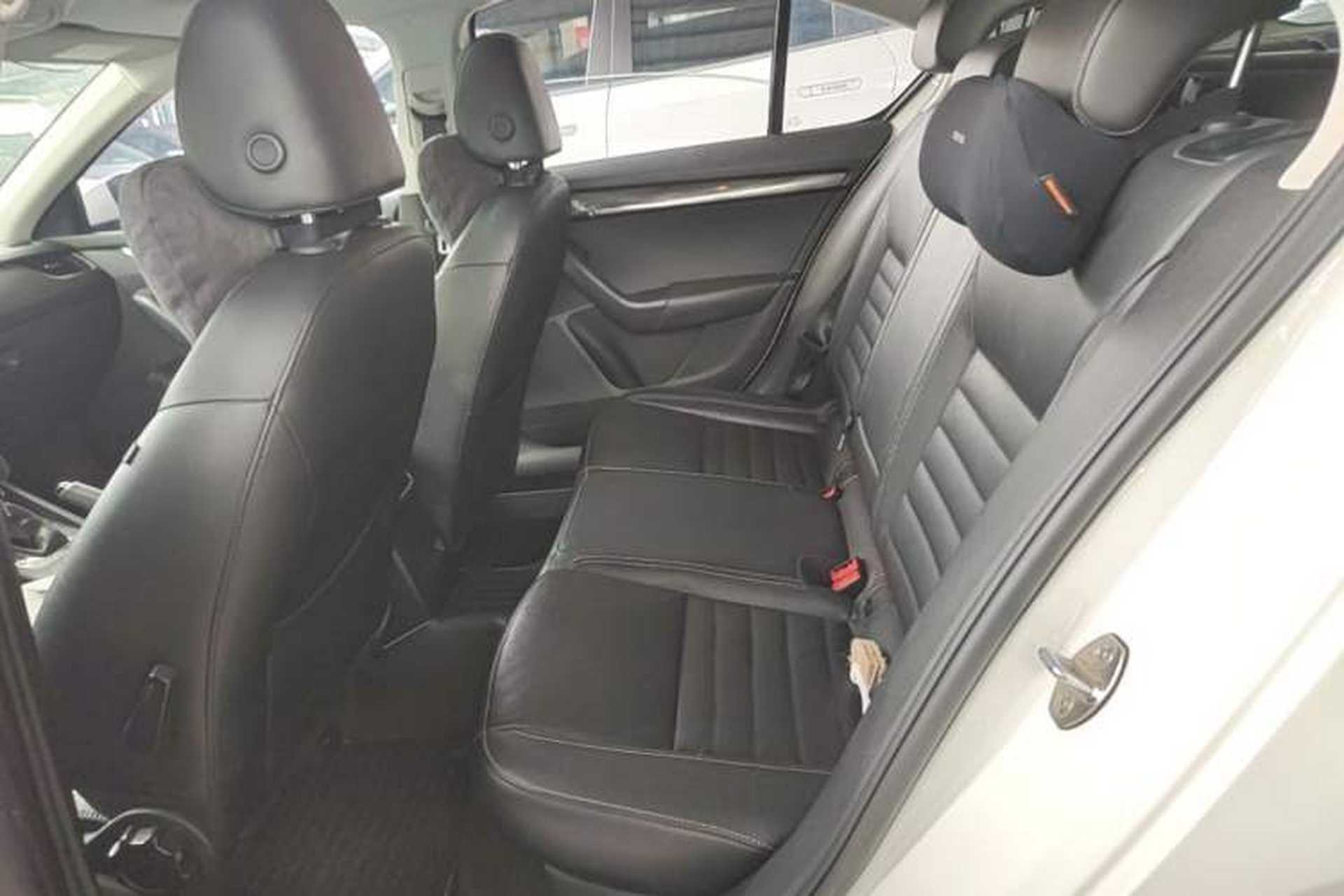 Used Skoda Octavia 2017 1.6L Automatic Smart Drive Edition Left Rear Seat