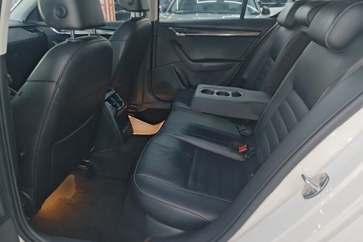 Used Skoda Octavia 2017 1.6L Automatic Smart Drive Edition Left Rear Seat