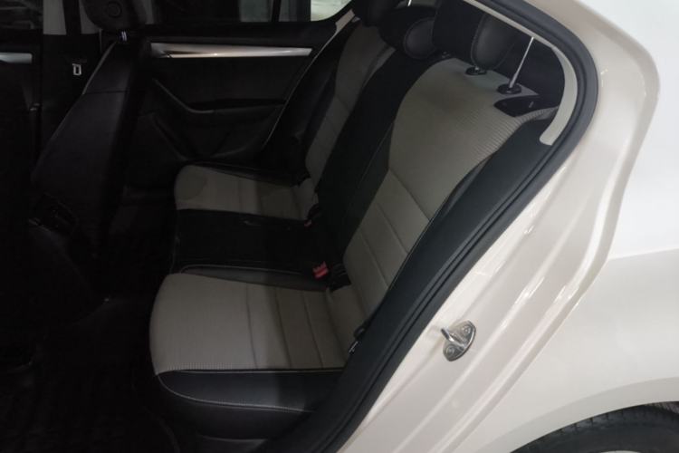 Used Skoda Octavia 2017 1.6L Manual Trend Edition Left Rear Seat