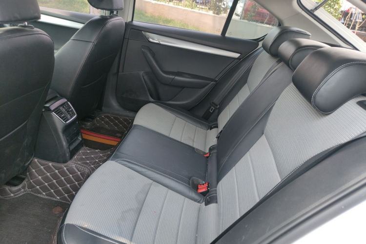 Used Skoda Octavia 2017 1.6L Automatic Chuanxing Edition Left Rear Seat