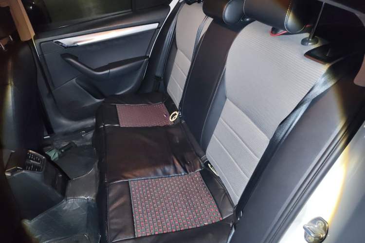 Used Skoda Octavia 2017 1.6L Automatic Chuanxing Edition Left Rear Seat