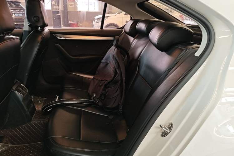Used Skoda Octavia 2017 1.6L Manual Trend Edition Left Rear Seat