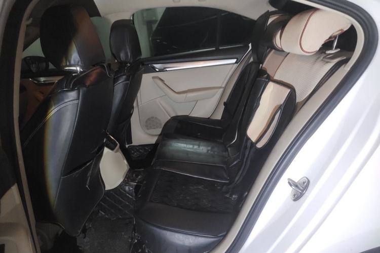 Used Skoda Octavia 2017 1.6L Automatic Chuanxing Edition Left Rear Seat