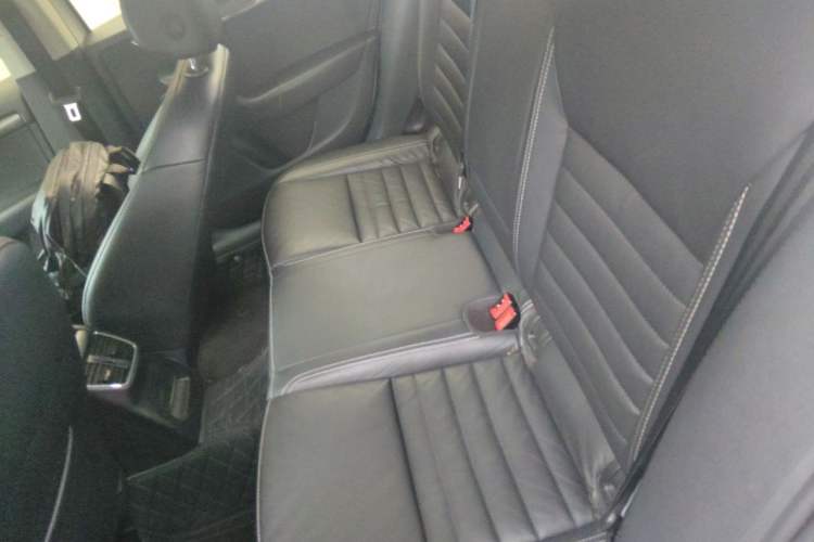 Used Skoda Octavia 2017 1.6L Automatic Smart Drive Edition Left Rear Seat