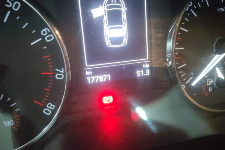 Used Skoda Octavia 2017 TSI280 DSG Smart Drive Edition Odometer Close Up
