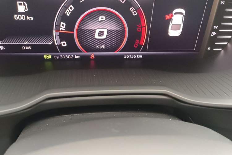 Used Skoda Octavia 2017 1.6L Automatic Smart Drive Edition Odometer Close Up