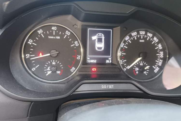 Used Skoda Octavia 2017 1.6L Manual Smart Drive Edition Odometer Close Up