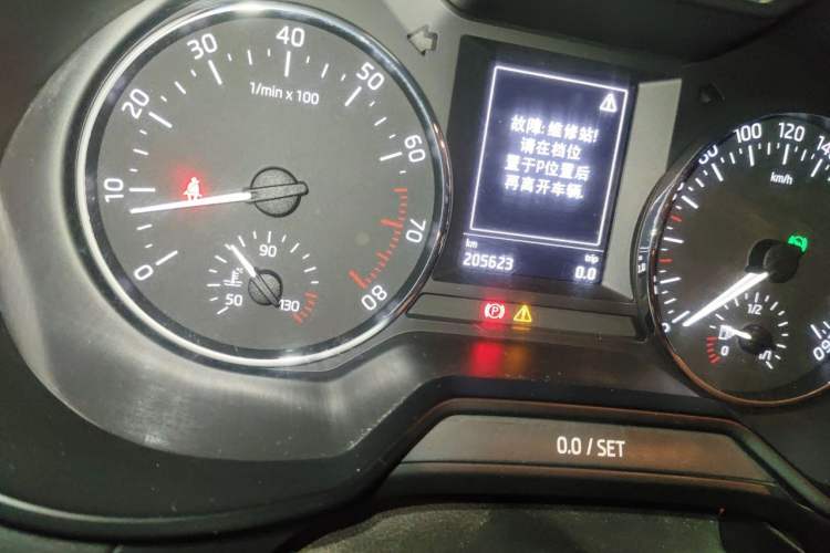 Used Skoda Octavia 2017 TSI280 DSG Smart Drive Edition Odometer Close Up