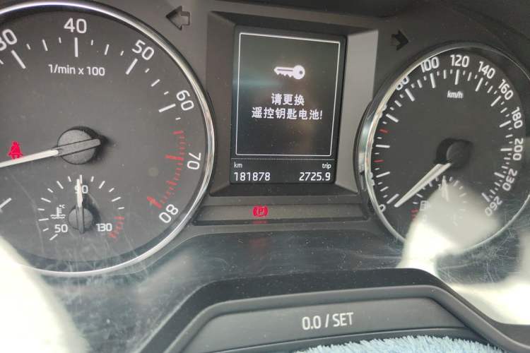Used Skoda Octavia 2017 1.6L Manual Smart Drive Edition Odometer Close Up
