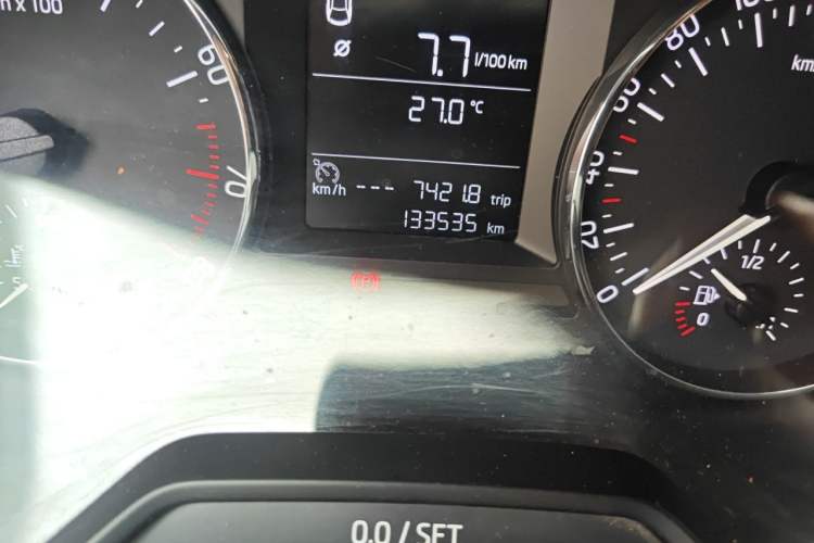Used Skoda Octavia 2017 1.6L Automatic Chuanxing Edition Odometer Close Up