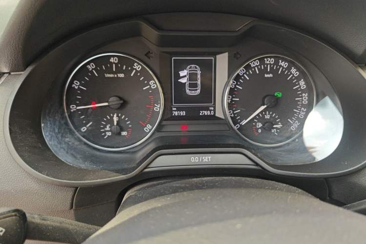 Used Skoda Octavia 2017 1.6L Automatic Smart Drive Edition Odometer Close Up