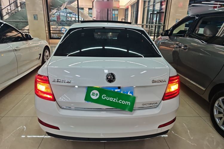 Used Skoda Octavia 2017 1.6L Automatic Smart Drive Edition Rear