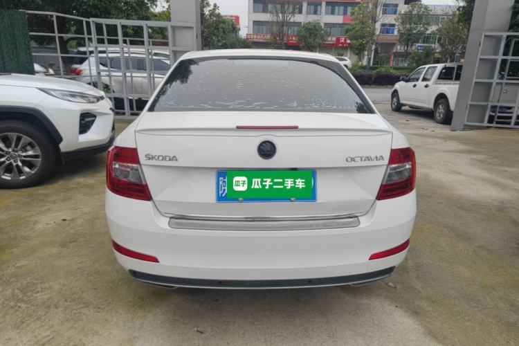 Used Skoda Octavia 2017 1.6L Automatic Smart Drive Edition Rear