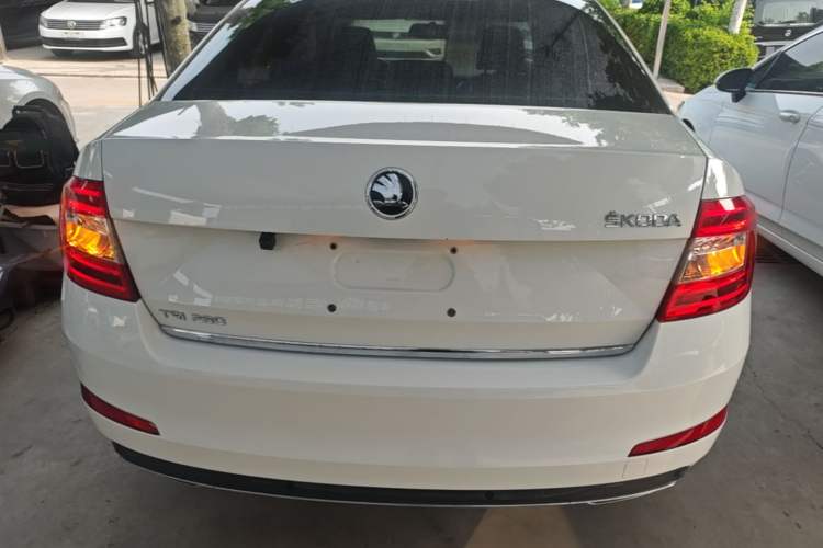 Used Skoda Octavia 2017 TSI280 DSG Smart Drive Edition Rear