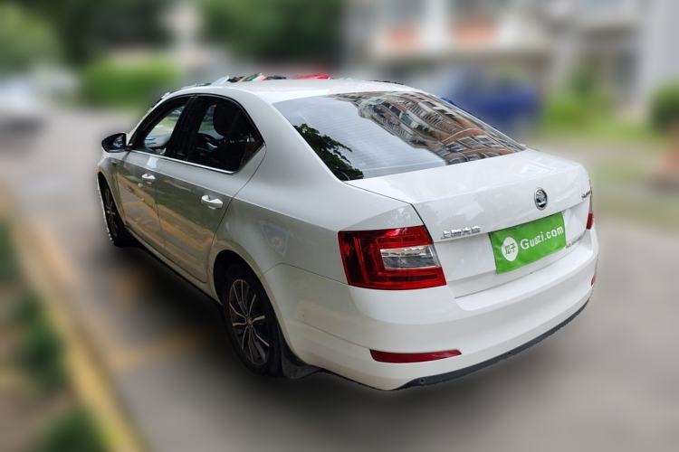 Used Skoda Octavia 2017 1.6L Automatic Chuanxing Edition Rear Left 45 Deg