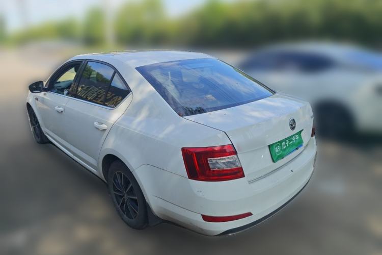Used Skoda Octavia 2017 1.6L Automatic Smart Drive Edition Rear Left 45 Deg