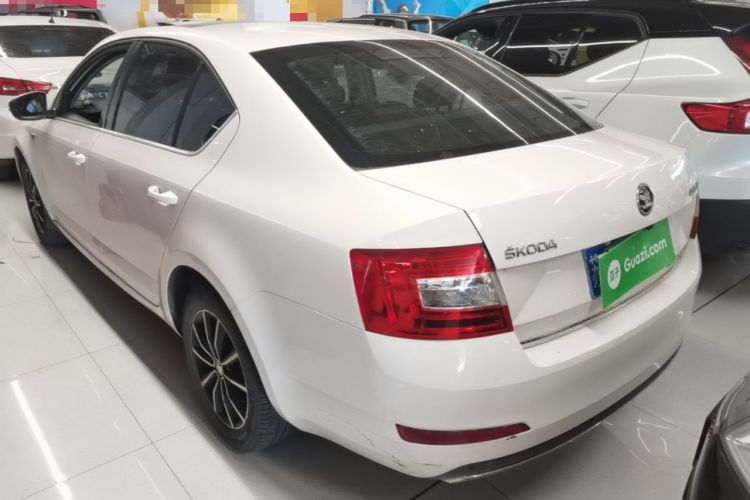 Used Skoda Octavia 2017 1.6L Automatic Smart Drive Edition Rear Left 45 Deg