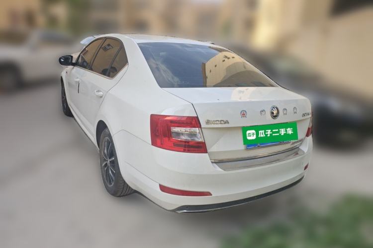 Used Skoda Octavia 2017 1.6L Automatic Smart Drive Edition Rear Left 45 Deg