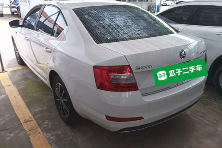 Used Skoda Octavia 2017 1.6L Automatic Smart Drive Edition Rear Left 45 Deg
