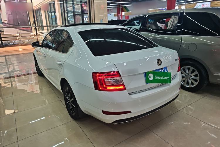 Used Skoda Octavia 2017 1.6L Automatic Smart Drive Edition Rear Left 45 Deg