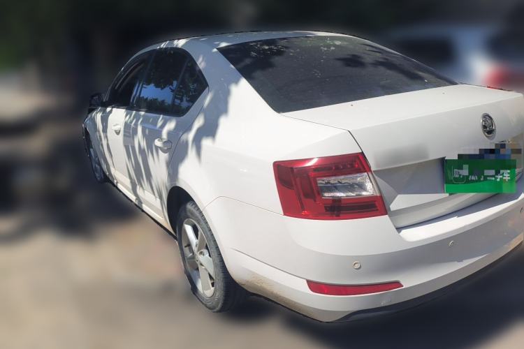 Used Skoda Octavia 2017 1.6L Automatic Front-Wheel Drive Model Rear Left 45 Deg