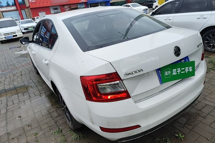Used Skoda Octavia 2017 1.6L Automatic Smart Drive Edition Rear Left 45 Deg