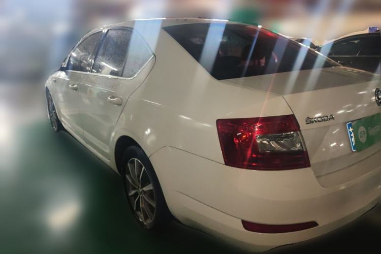 Used Skoda Octavia 2017 1.6L Automatic Chuanxing Edition Rear Left 45 Deg