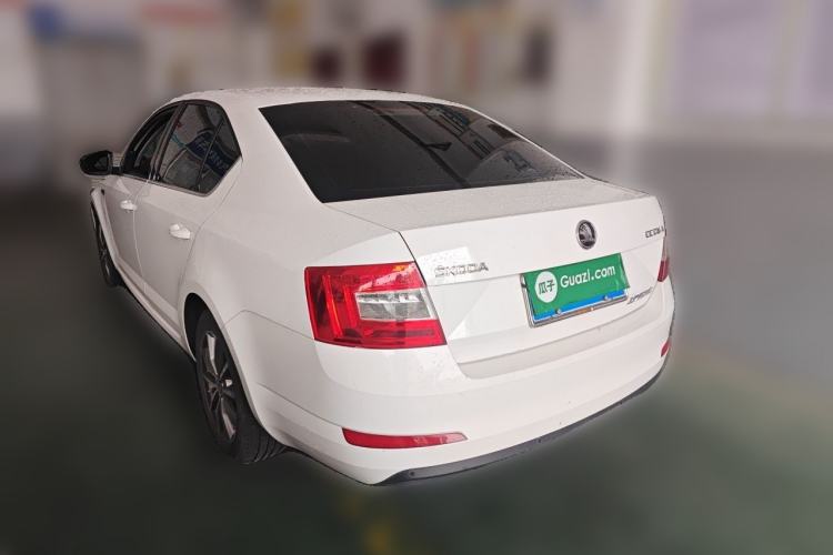 Used Skoda Octavia 2017 1.6L Automatic Chuanxing Edition Rear Left 45 Deg