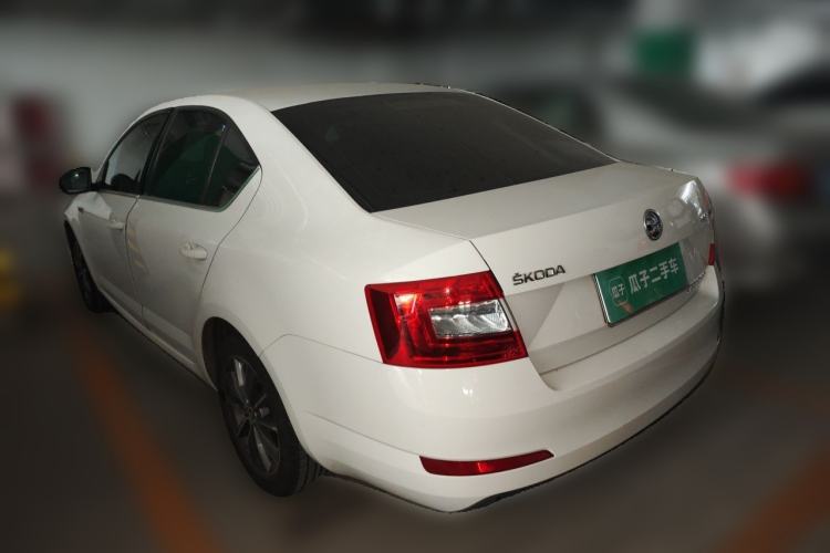 Used Skoda Octavia 2017 1.6L Manual Trend Edition Rear Left 45 Deg