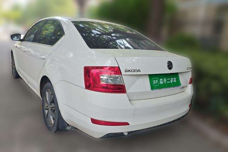 Used Skoda Octavia 2017 1.6L Manual Trend Edition Rear Left 45 Deg