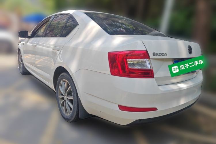 Used Skoda Octavia 2017 1.6L Manual Trend Edition Rear Left 45 Deg
