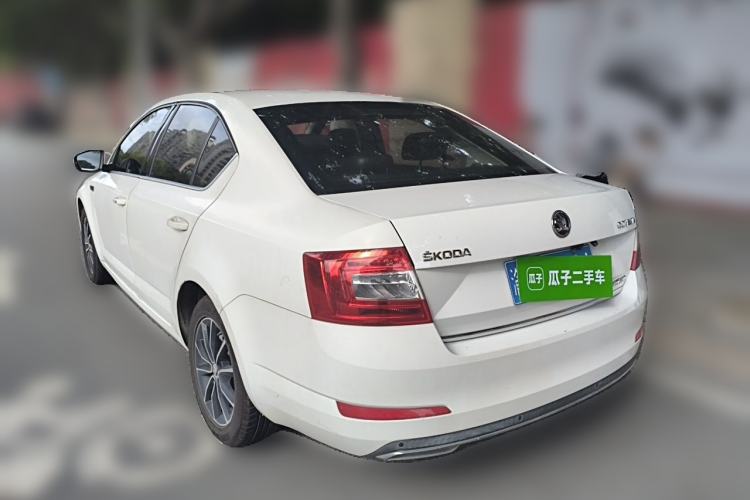 Used Skoda Octavia 2017 1.6L Automatic Smart Drive Edition Rear Left 45 Deg