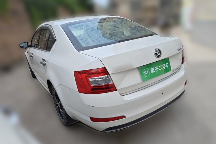 Used Skoda Octavia 2017 1.6L Manual Smart Drive Edition Rear Left 45 Deg