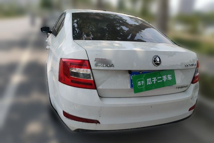 Used Skoda Octavia 2017 1.6L Automatic Chuanxing Edition Rear Left 45 Deg