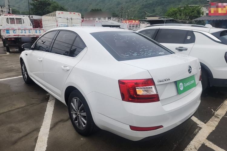 Used Skoda Octavia 2017 1.6L Automatic Chuanxing Edition Rear Left 45 Deg