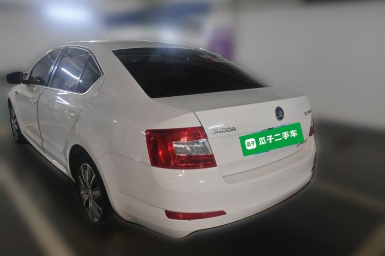 Used Skoda Octavia 2017 1.6L Automatic Chuanxing Edition Rear Left 45 Deg