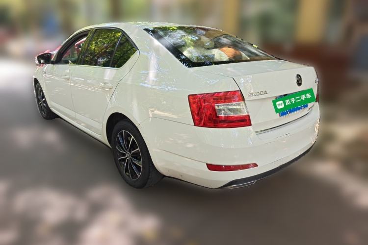 Used Skoda Octavia 2017 1.6L Automatic Smart Drive Edition Rear Left 45 Deg