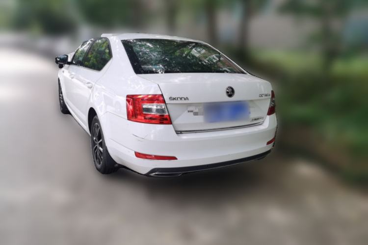 Used Skoda Octavia 2017 Classic Model 1.6L Manual Comfort Edition Rear Left 45 Deg