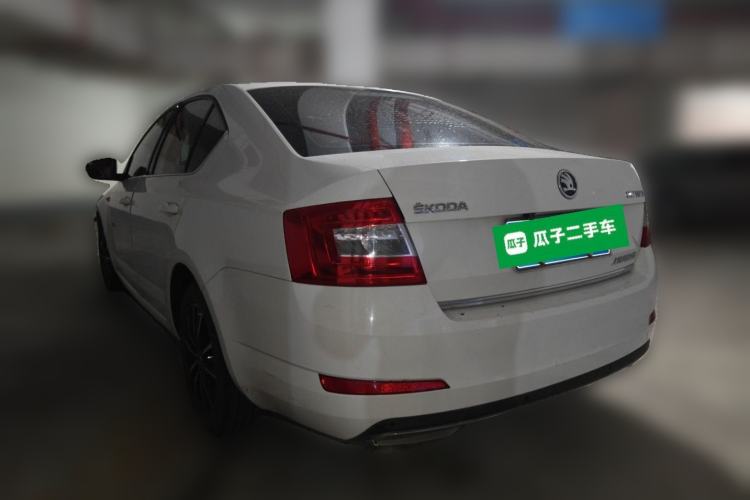 Used Skoda Octavia 2017 1.6L Automatic Smart Drive Edition Rear Left 45 Deg