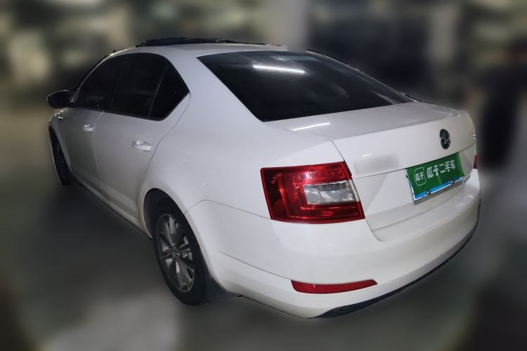 Used Skoda Octavia 2017 1.6L Automatic Chuanxing Edition Rear Left 45 Deg